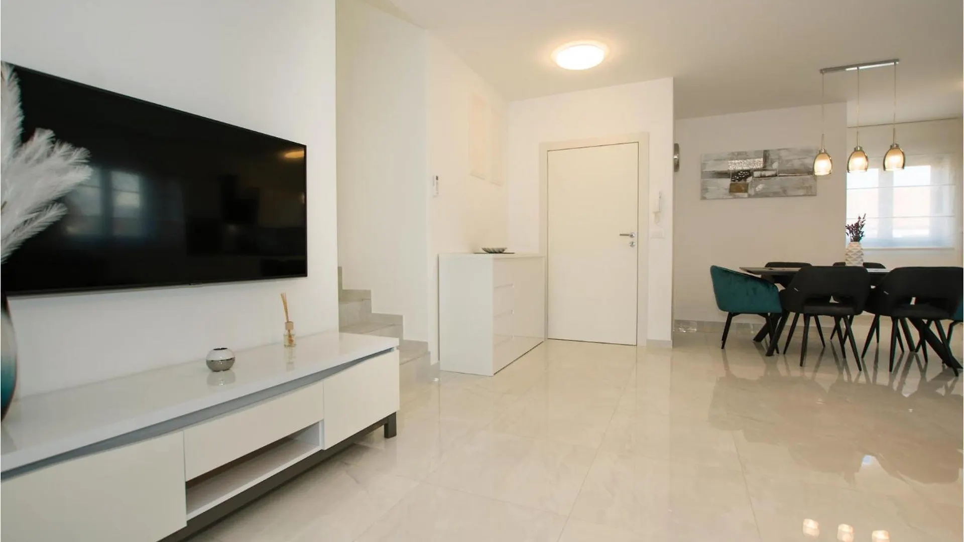 Nice Home In Turanj With House Sea View